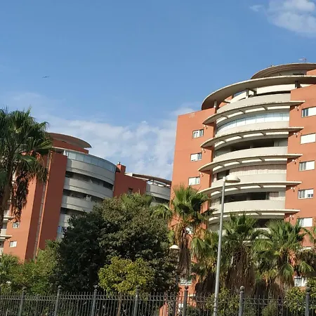 Jardines De Hercules Vistas Panoramicas , Parking Facil 塞维利亚